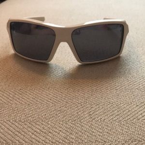 Men’s Oakley Sunglasses